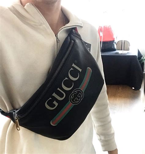 fanny pack men gucci